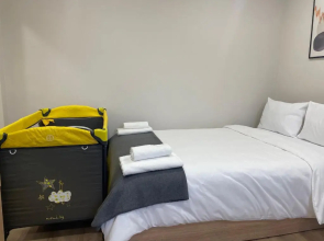 Elegant Studio for 4 Guests in City Center