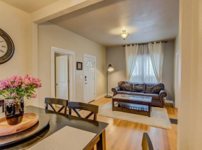 2BR Old Colorado City Garden of The Gods