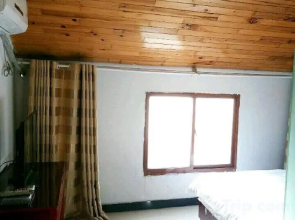 Junyue Tiantang Boutique Hotel(天堂寨御景饭店)