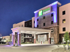 Holiday Inn Express Fargo SW - I-94 Medical Center by IHG