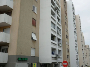 Duplex Apartment Tinel