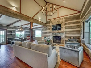 Luxury 23-acre Ranch With Hottub Near Alamosprings