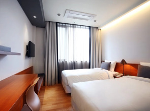 Seoul Hotel ShinShin Myeongdong