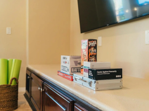 Silverado by AvantStay | WALK TO COACHELLA! Spanish Style Villa in Indio