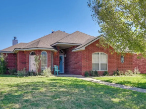 Pet-friendly Amarillo Home: 5 Mi to Downtown!