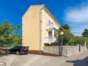 Beautiful Apartment in Omisalj With Wifi