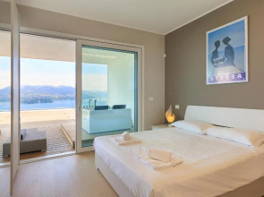 Skylake Penthouse by Impero House