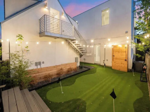 Luxe 6bdr Retreat w/ Putting Green + Game Room Bouldin Collective by Avantstay