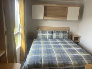 2 Bed-sleeps 6-patio-parking-pet Friendly