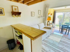 Bel appartement avec mezzanine, vue mer et piscine