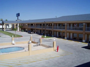 Texas Inn and Suites at La Joya