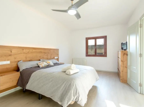 House - 3 Bedrooms with Pool and WiFi - 107616
