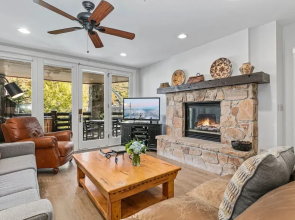 Trail's End Lodge at Deer Valley Resort - Two Bedroom Residence with Den and Spa #103 2 Condo