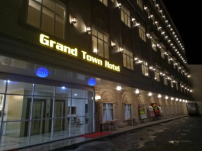 Grand Town Hotel Mandai