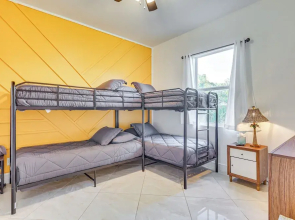 Pet-friendly Home w/ Fenced Yard in Fort Myers!