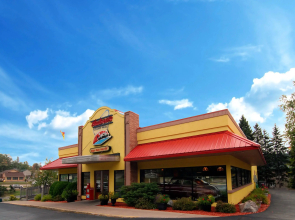 Comfort Suites Marquette