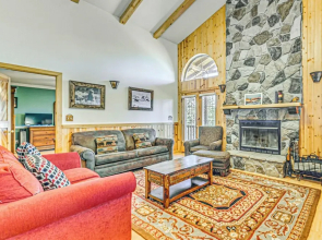 2 Mi to Dtwn: Cloudcroft Home w/ Furnished Deck