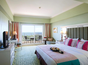 JPark Island Resort & Waterpark