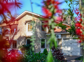 Mama Thea Homes - Hostel