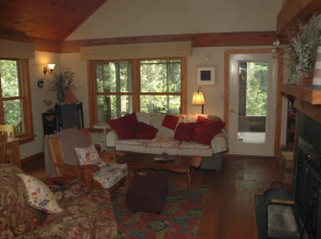 Brickyard Cottage 1 by Winfield Inn