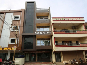 OYO 48533 Hotel Aarna Palace