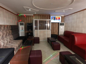 Prince Of Anthony 1960 Hotel-apartment