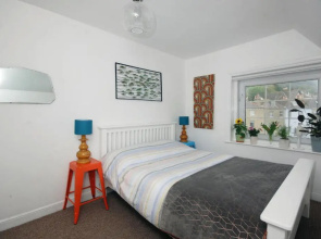 Enjoy Ventnor 2, Pier Street, Wightlink offer