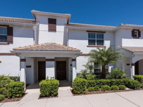 4Bedroom Townhouse at Storey Lake by RedAwning