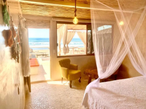 Casa de las Olas Surf & Beach Club