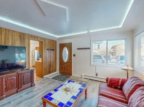 4BR Dog-friendly Home & Close to Mountains