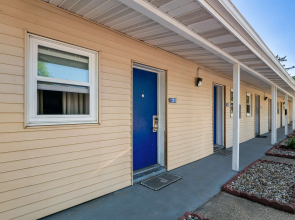 Americas Best Value Inn Jonesville Hillsdale