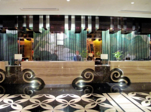 JunYue ShiYuan Hotel