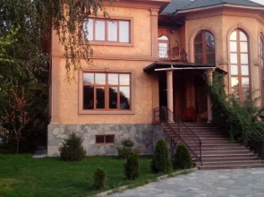 Kotedzh Zolotoe Runo