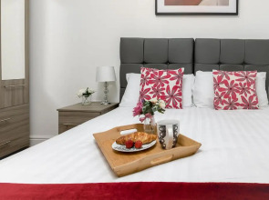 KVM - City Apartment 9, town centre with parking by KVM Serviced Accommodation