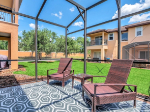 4BR With Resort Access Sunny Patio Near Disney