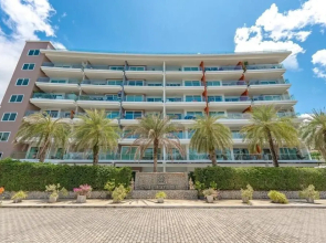 1BR Rooftop Pool Ocean View C189