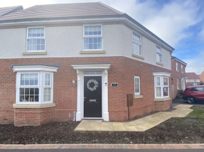 Charming 4-bed House in Grantham