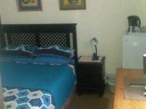 Mall Guesthouse