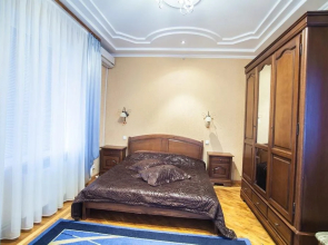 Hotel Complex Uhnovych
