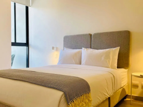 w Amazing 1BR With Balcony in Chico