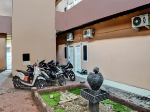 Hotel O N Guesthouse