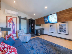 Penthouse Silver Lake Village by Luxury Mountain Destinations