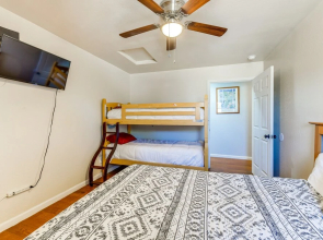 Mesa Family Home - 1 Mi to Dobson Ranch Lake!
