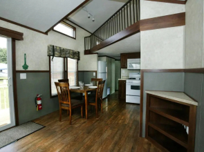 Arrowhead Camping Resort Cottage 11
