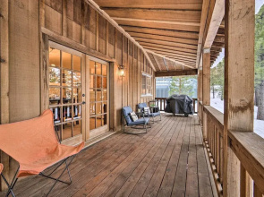 Furnished Deck: Cabin on Northstar Shuttle Route!