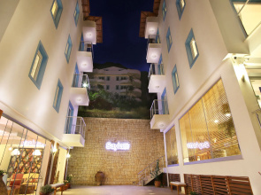 Saylam Suites