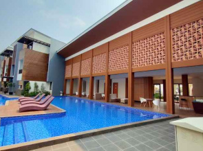 Spacious 2 Bedroom Pool View at Asatti Vanya Park