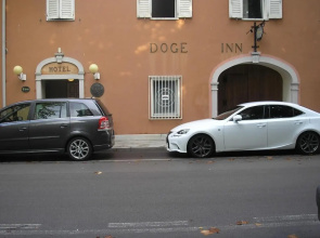 Doge Inn