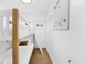 Uscale 2BR Escape in the Heart of NYC