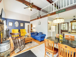 Family Home ~ 2 Mi to Beech Mountain Ski Resort!